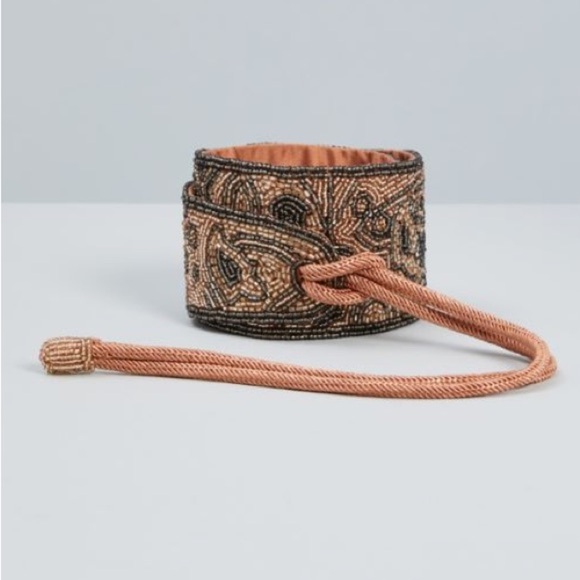 Intrend by Max Mara Gold Dress with Max&Co Label-cut Embroidered Beads Belt. M - Picture 11 of 16